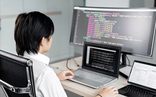 贵州 ,php声明和调用变量的符号是什么？